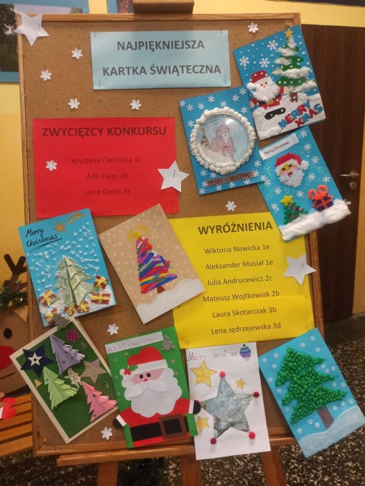 Kartki świąteczne z życzeniami w języku angielskim wykonane przez uczniów klas I-IIII