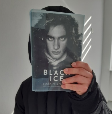 https://www.sp2sroda.pl/files/content/news-lead/konkursy_i_festiwale/biblioteka/20220323_091439.jpg
