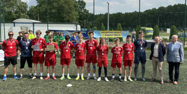 https://www.sp2sroda.pl/files/content/news-lead/mistrzostwa_wojewodztwa_pilka_nozna/1.jpg