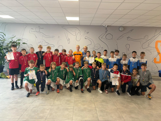 https://www.sp2sroda.pl/files/content/news-lead/sport/z_orlika_na_stadion/z_orlika_na_stadion__3_.jpg