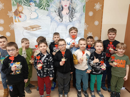 https://www.sp2sroda.pl/files/content/news-lead/wydarzenia_klasowe/b1d2bb13_d2fd_4610_96c7_7473eb91f103.jpg