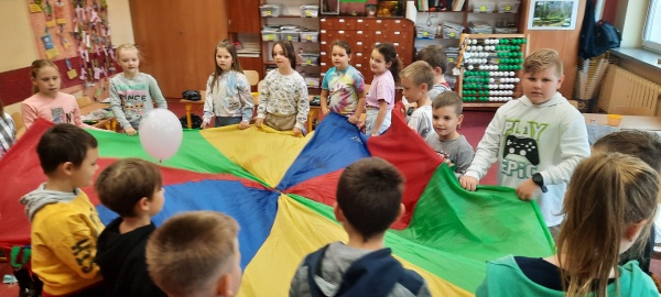 https://www.sp2sroda.pl/files/content/news-lead/wydarzenia_szkolne/1.jpg