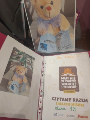 https://www.sp2sroda.pl/files/content/news-lead/wykonane_przez_uczniow_klasy_2b_dzienniczki_czyteliczego__malego_misia1.jpg
